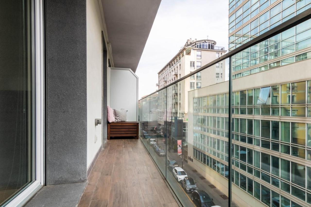Joivy Superb Flat For 4 With Balcony Near Milano Centrale Lägenhet Exteriör bild