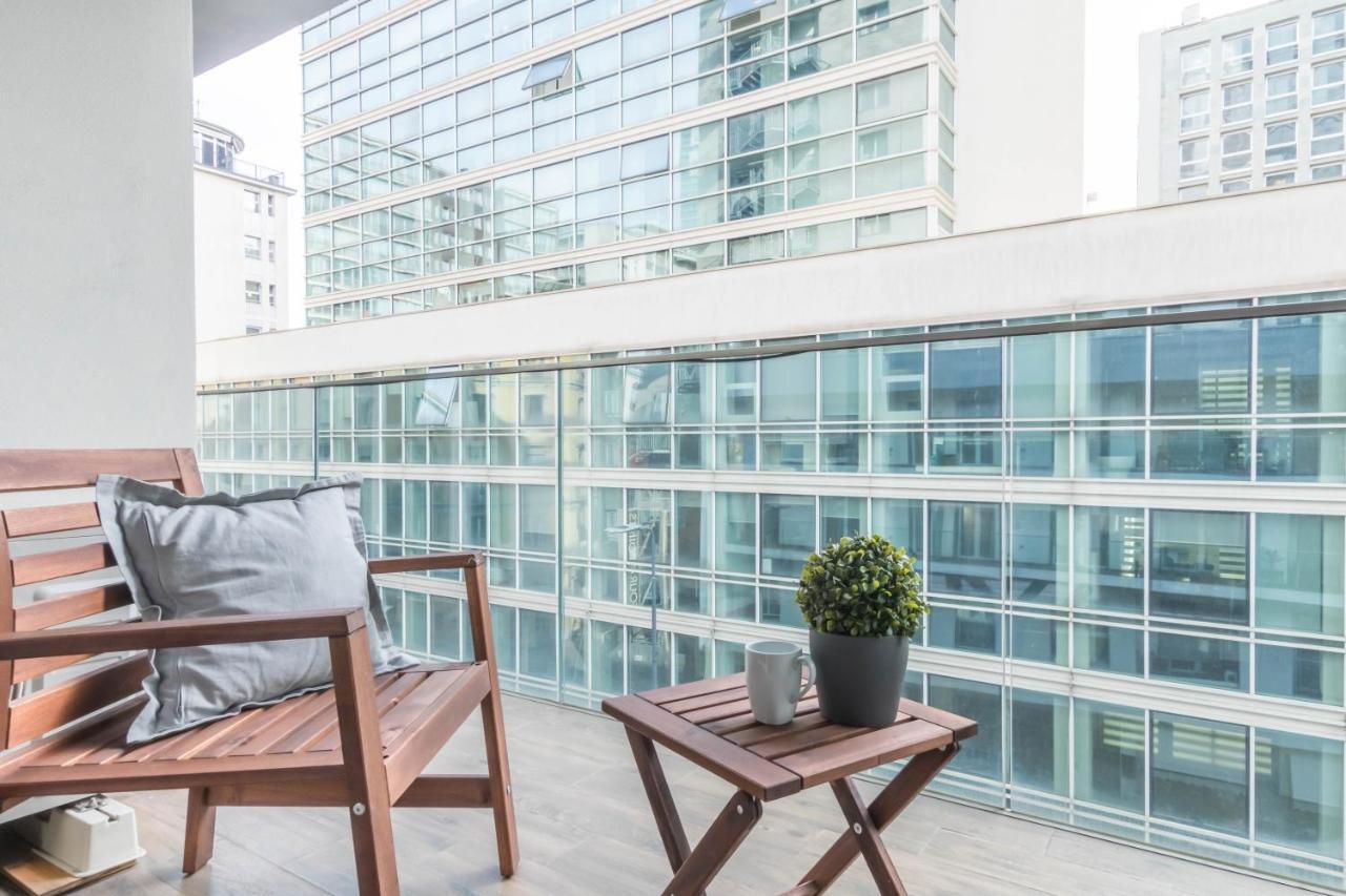 Joivy Superb Flat For 4 With Balcony Near Milano Centrale Lägenhet Exteriör bild