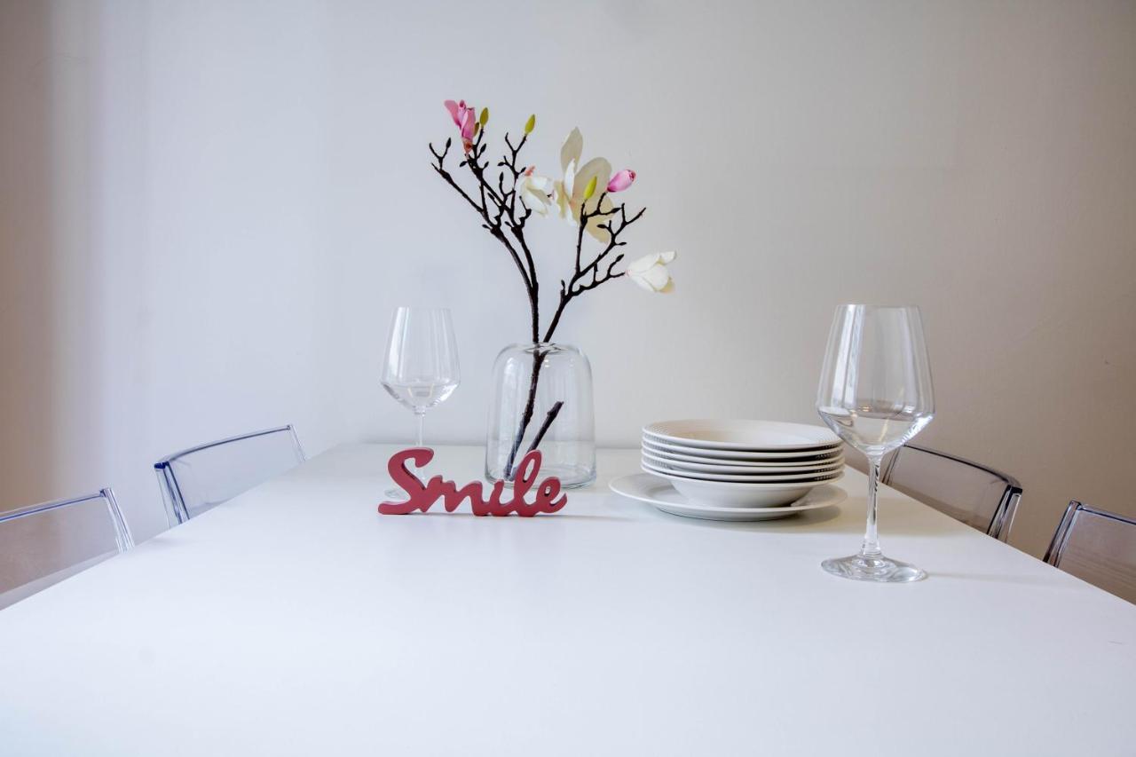 Joivy Superb Flat For 4 With Balcony Near Milano Centrale Lägenhet Exteriör bild